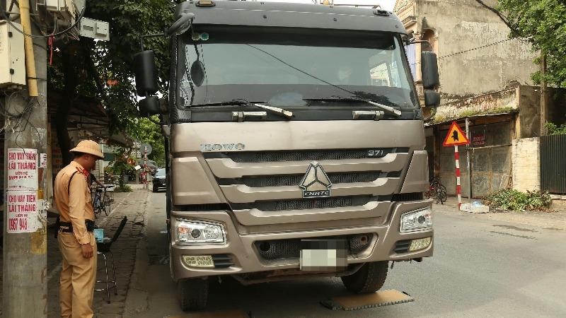 Hà Nội: Xử lý nghiêm xe quá khổ, quá tải tại cửa ngõ phía Nam