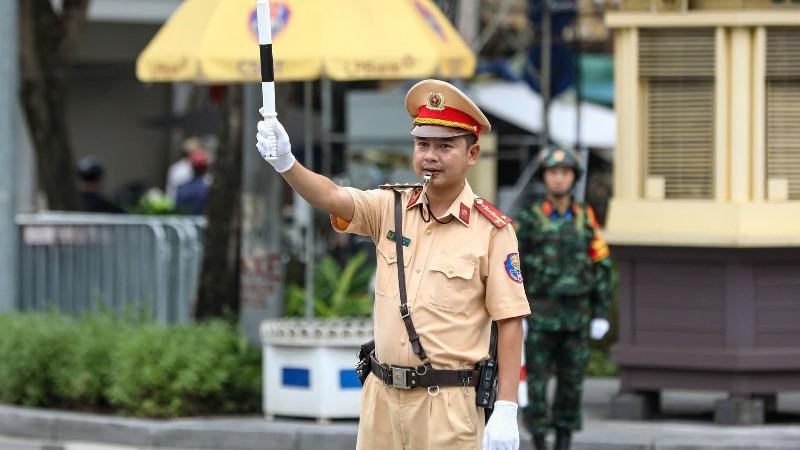 Hà Nội: Phân luồng giao thông phục vụ Triển lãm thành tựu kinh tế - xã hội