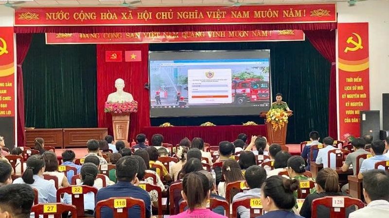 Tăng cường khai báo, cập nhật dữ liệu và kết nối hệ thống truyền tin báo cháy vì an toàn cộng đồng