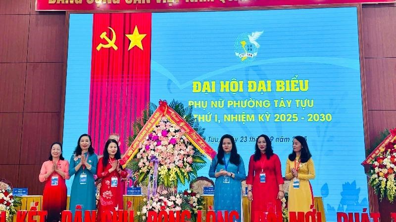 Phụ nữ phường Tây Tựu phát huy đoàn kết, sáng tạo, chủ động hội nhập