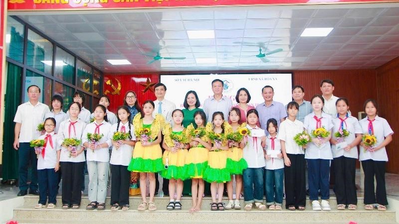 Hà Nội biểu dương nhiều trẻ em gái chăm ngoan, học giỏi