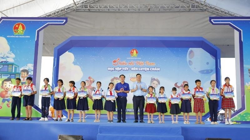 Hơn 2.000 thiếu nhi tham gia ngày hội “Thiếu nhi Việt Nam - Học tập tốt, rèn luyện chăm“