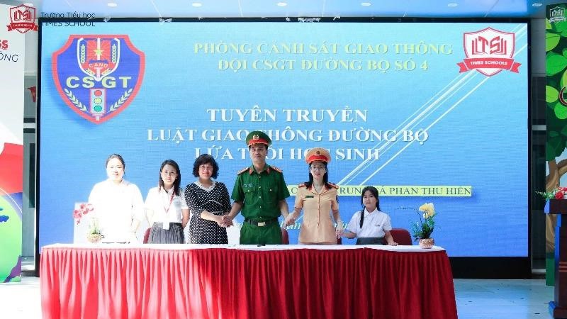 Hà Nội: Hơn 3.000 học sinh vi phạm an toàn giao thông được lập danh sách gửi đến Sở Giáo dục và Đào tạo