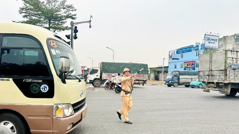 Tập trung xử lý nghiêm các trường hợp xe khách vi phạm trên địa bàn