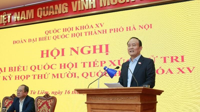 Đại biểu quốc hội tiếp xúc cử tri tại phường Từ Liêm 