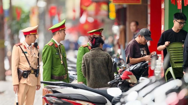 Hà Nội: Xử lý nghiêm các vi phạm là nguyên nhân gây ùn tắc giao thông