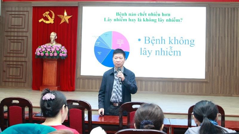 Phường Đông Ngạc: 120 cán bộ, hội viên phụ nữ được tuyên truyền chăm sóc sức khỏe