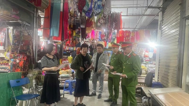 Tăng cường hướng dẫn, kiểm tra, tuyên truyền phòng cháy chữa cháy đến các chợ  