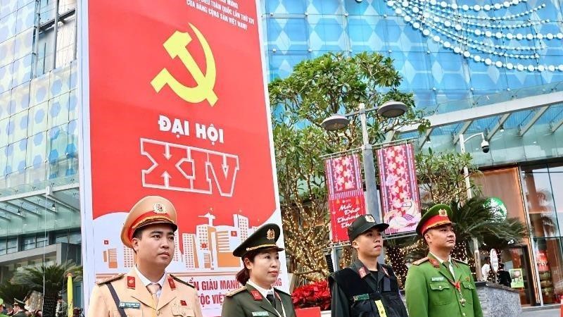 Công an TP Hà Nội tổ chức diễn tập phương án bảo đảm trật tự, an toàn giao thông phục vụ chương trình nghệ thuật đặc biệt chào mừng thành công Đại hội XIV 