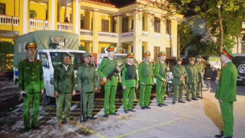 Công an cấp xã tuần tra xuyên đêm, giữ vững an ninh, trật tự phục vụ Đại hội XIV của Đảng