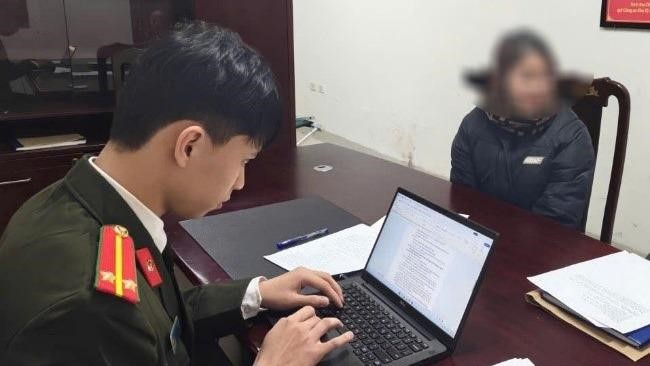 Công an Hà Nội xử phạt người phụ nữ đăng tải thông tin sai sự thật về việc cấm xe tải