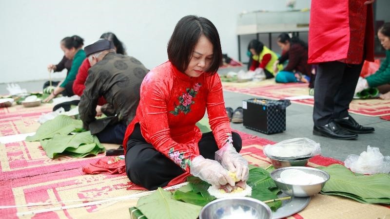 Phường Thượng Cát: Sôi nổi Hội thi gói bánh chưng xanh - gìn giữ hồn Tết Việt