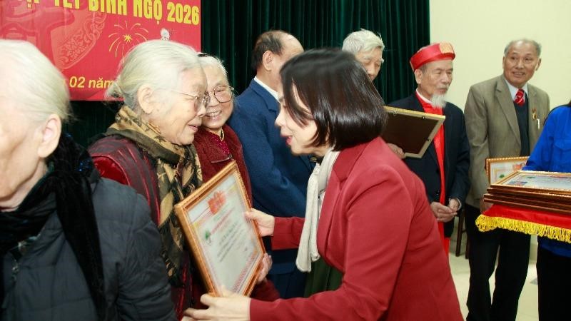 Phường Thượng Cát: Trang trọng tổ chức mừng thọ, chúc thọ 389 người cao tuổi dịp Xuân Bính Ngọ 2026