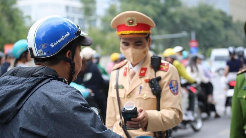 Hà Nội: Không lơi lỏng trong kiểm soát nồng độ cồn sau Tết