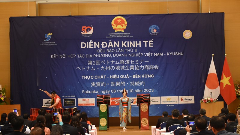 Thứ trưởng Bộ Ngoại giao Lê Thị Thu Hằng dự Diễn đàn Kinh tế Kiều bào lần thứ II