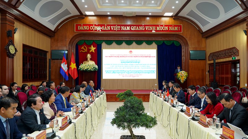 Chủ tịch Quốc hội Campuchia thăm, làm việc tại tỉnh Hà Nam
