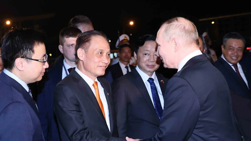Tổng thống Nga Putin kết thúc tốt đẹp chuyến thăm cấp Nhà nước tới Việt Nam