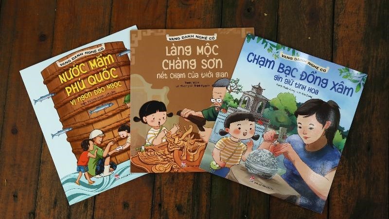 Kể chuyện nghề cổ bằng tranh lưu giữ nét đẹp truyền thống