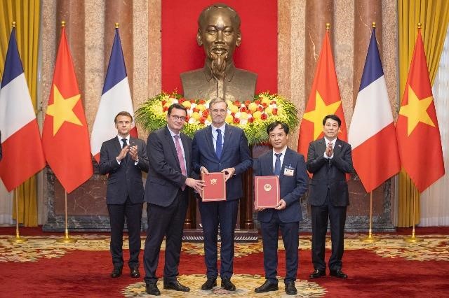 Thúc đẩy hợp tác Việt Nam - Pháp trong lĩnh vực công nghệ vũ trụ và hàng không