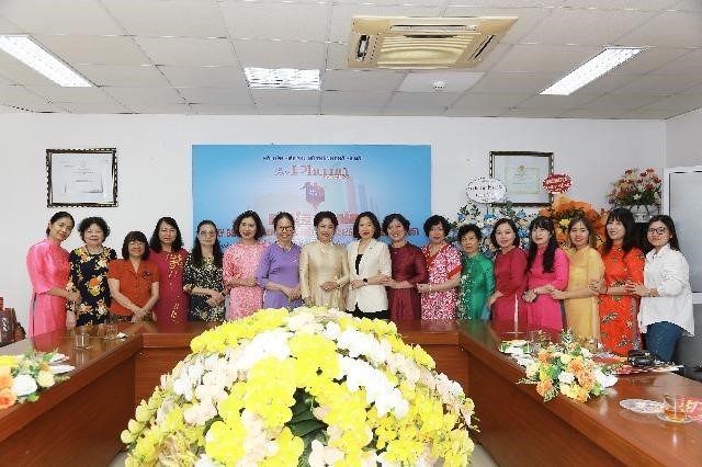 Báo Phụ nữ Thủ đô gặp mặt lãnh đạo, cán bộ hưu trí của Báo qua các thời kỳ