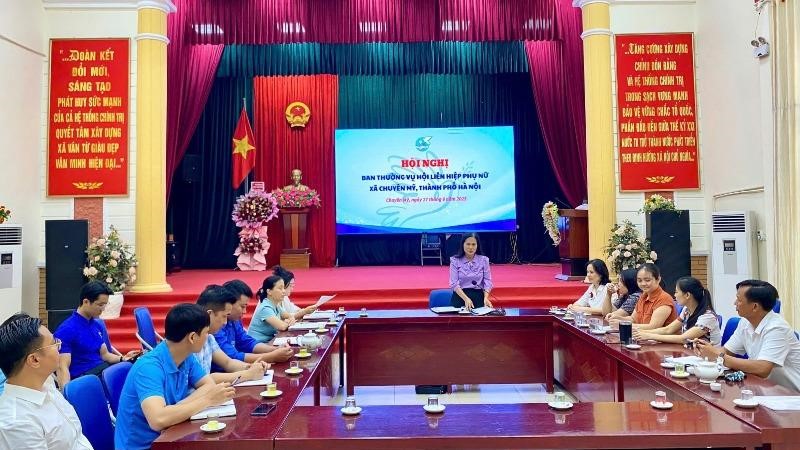 Hội LHPN xã Chuyên Mỹ vận hành thử bộ máy mô hình hai cấp