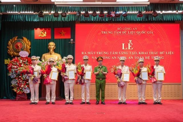 Động lực mới hiện thực hóa mục tiêu làm chủ công nghệ dữ liệu lõi của Việt Nam