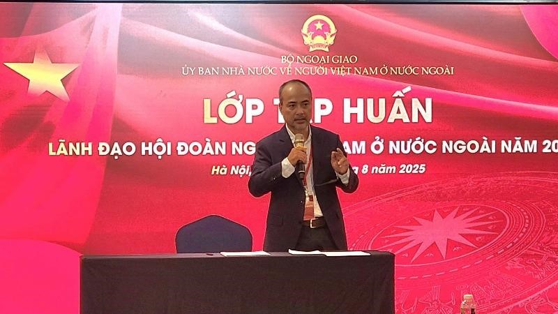 Khai mạc lớp tập huấn đầu tiên cho lãnh đạo hội đoàn người Việt Nam ở nước ngoài