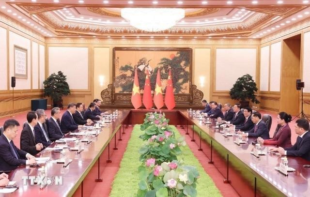 Chủ tịch nước Lương Cường hội đàm với Tổng Bí thư, Chủ tịch nước Trung Quốc Tập Cận Bình