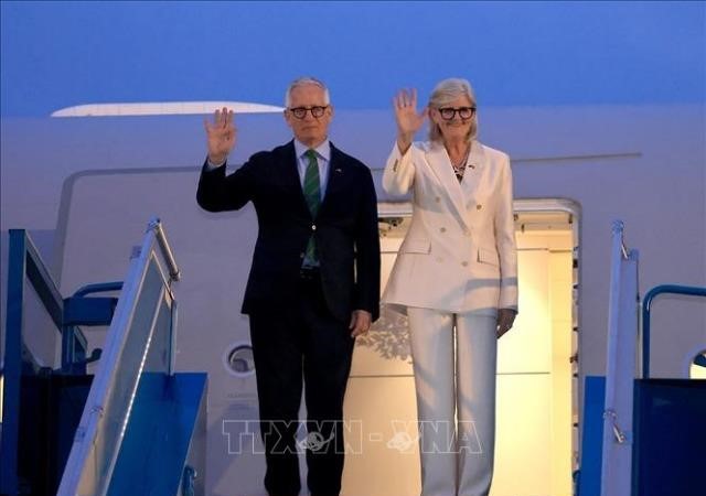 Toàn quyền Australia Sam Mostyn và Phu quân bắt đầu thăm cấp Nhà nước tới Việt Nam