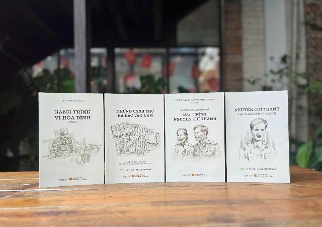 Tọa đàm giới thiệu bộ sách gia đình Tướng Thanh - Tướng Vịnh: Hai thế hệ tướng lĩnh - Một dòng chảy lịch sử