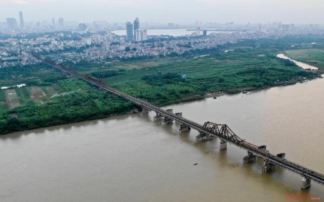 Hà Nội ấn định hạn chót giải phóng mặt bằng 7 cầu vượt sông Hồng