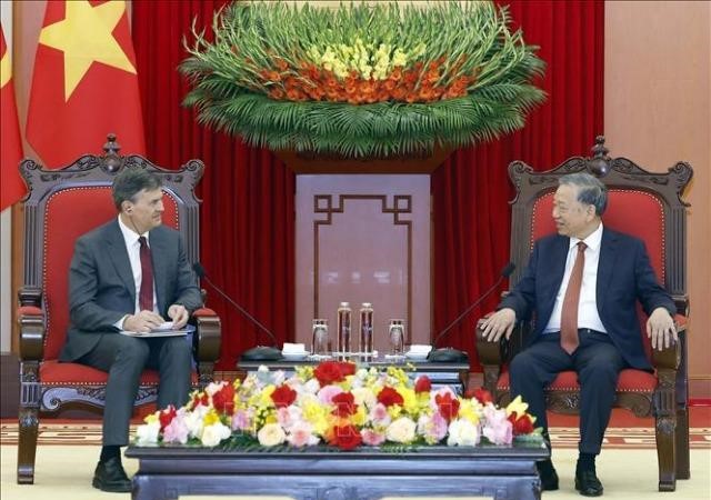 Tổng Bí thư Tô Lâm tiếp Giám đốc Học viện Tổng thống Liên bang Nga