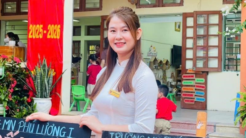 Nguyễn Thị Hoa Bích Ngọc: Lan tỏa tình yêu làng nghề trong kỷ nguyên số