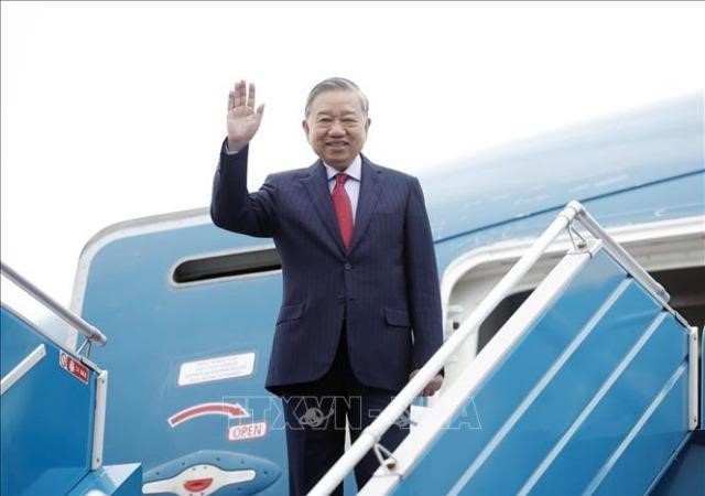 Tổng Bí thư Tô Lâm lên đường tham dự cuộc họp khai mạc Hội đồng Hòa bình về Gaza