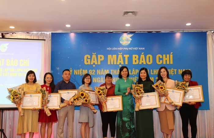 Tôn vinh tập thể, cá nhân tích cực tuyên truyền Đại hội đại biểu Phụ nữ toàn quốc lần thứ XIII