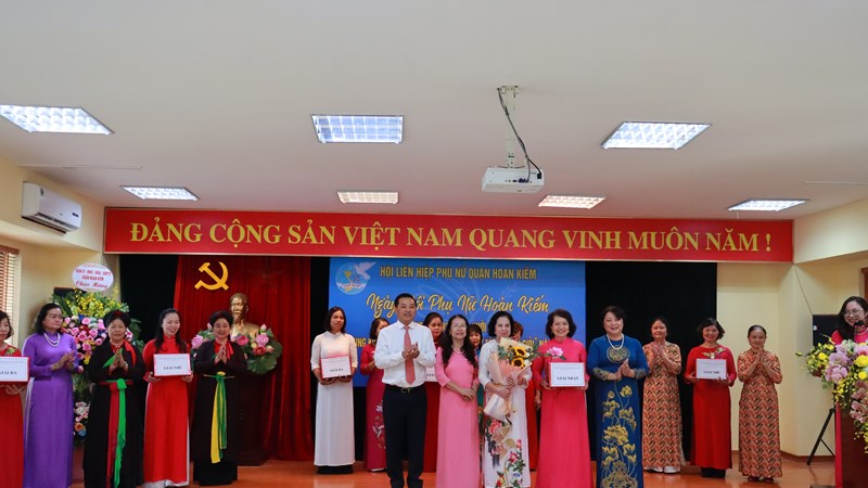 Hội LHPN quận Hoàn Kiếm: Nhiều hoạt động ý nghĩa trong ngày hội của phụ nữ 20/10