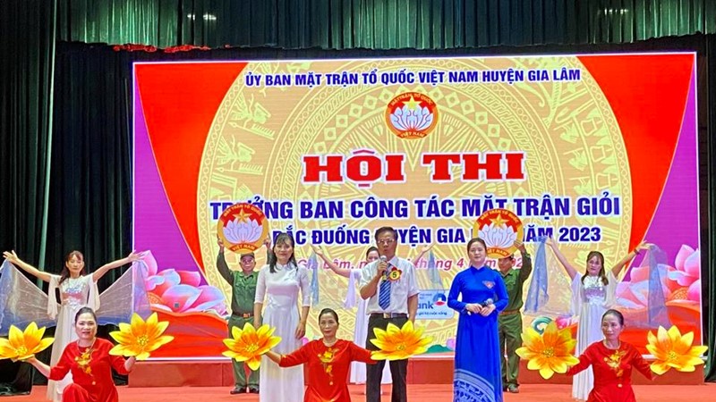 Giao lưu, chia sẻ  kinh nghiệm về những sáng kiến, mô hình hay, cách làm mới