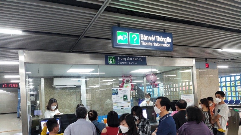 Hà Nội: Tàu điện trên cao Cát Linh - Hà Đông thu hút nhiều du khách dịp nghỉ lễ 30/4-1/5