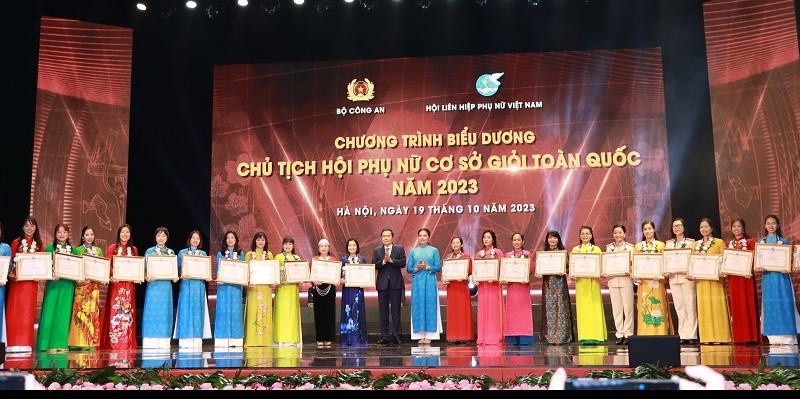Ở bất cứ cương vị nào, phụ nữ cũng phát huy được bản lĩnh, ý chí, nghị lực, lòng nhân ái