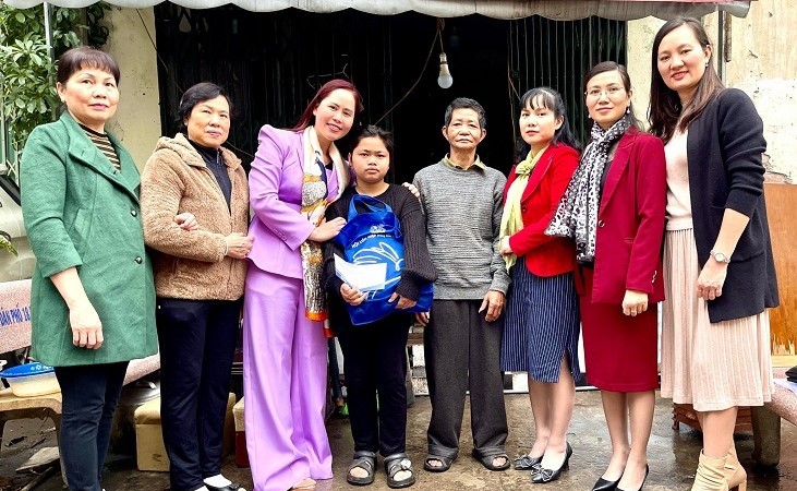 Tiếp hành trình mang Tết ấm đến với trẻ mồ côi quận Ba Đình, Hoàng Mai