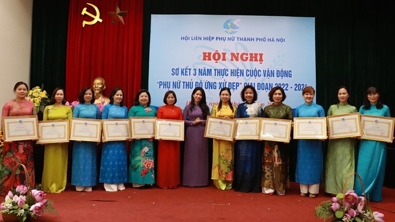 Nhiều mô hình, cách làm hay thực hiện cuộc vận động “Phụ nữ Thủ đô ứng xử đẹp“