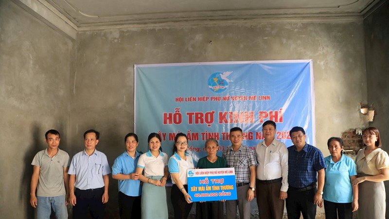 Hội LHPN huyện Mê Linh bàn giao mái ấm tình thương cho phụ nữ khó khăn 