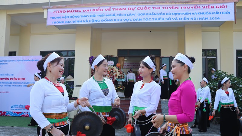 Những hình ảnh ấn tượng trong phần thi "Nét đẹp văn hóa dân tộc"