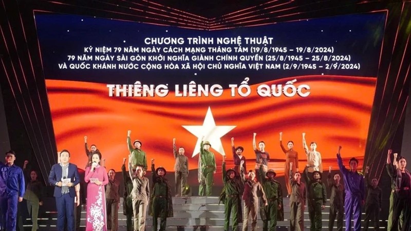 Đặc sắc chương trình nghệ thuật “Thiêng liêng Tổ quốc“