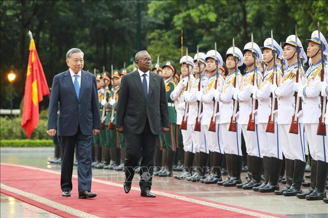 Tổng Bí thư, Chủ tịch nước Tô Lâm chủ trì lễ đón chính thức Tổng thống Guinea-Bissau