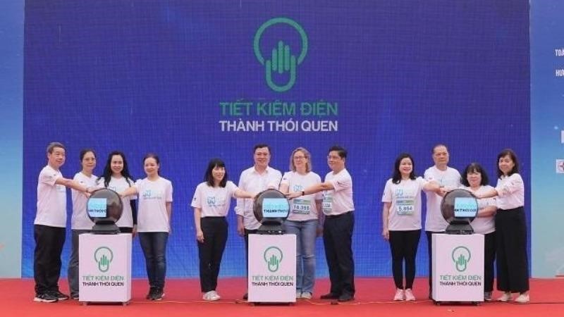 Phát động phong trào “Toàn dân tiết kiệm năng lượng hưởng ứng Giờ Trái đất năm 2025“