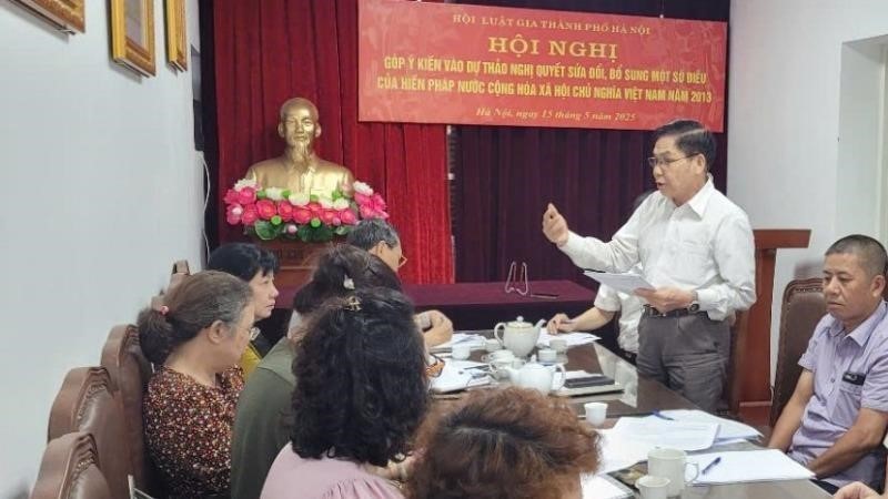 Hội Luật gia TP Hà Nội lấy ý kiến vào dự thảo Nghị quyết sửa đổi, bổ sung Hiến pháp 2013