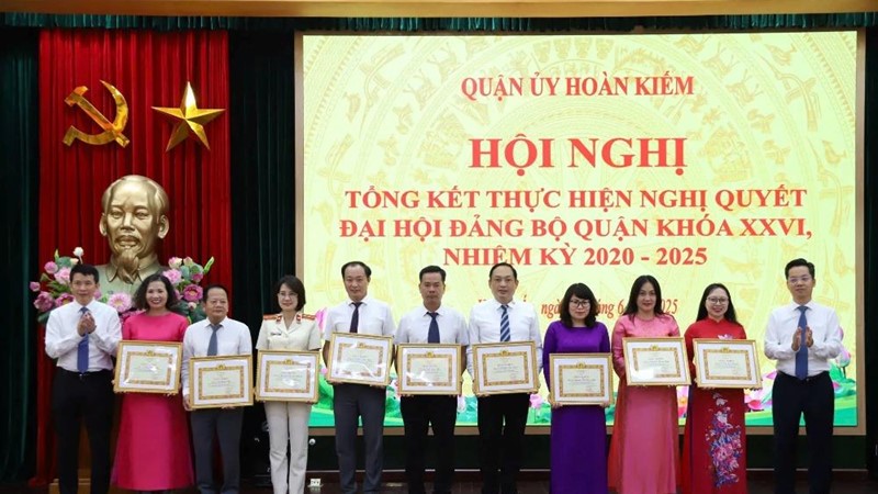 Quận Hoàn Kiếm: Đơn vị đầu tiên  triển khai thí điểm nhiều ứng dụng thông minh