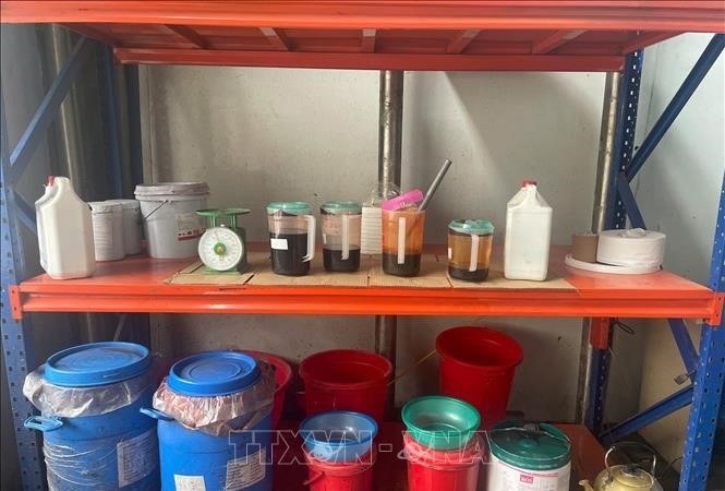 Dầu ăn 'bẩn' - trách nhiệm không thể 'trôi' theo dầu
