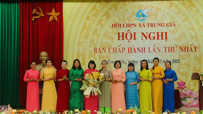 Hội LHPN xã Trung Giã, TP Hà Nội: Tổ chức hội nghị Ban chấp hành lần thứ Nhất